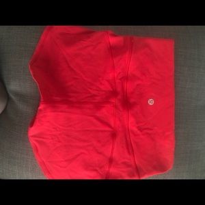 Lululemon 2.5” everlux movement short size 6